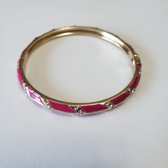 Enamel pink and Rhinestone, hinged Clamper bangle bracelet - Picture 3 of 8